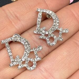 Dior Fashion Sparkling Silver Logo Earrings